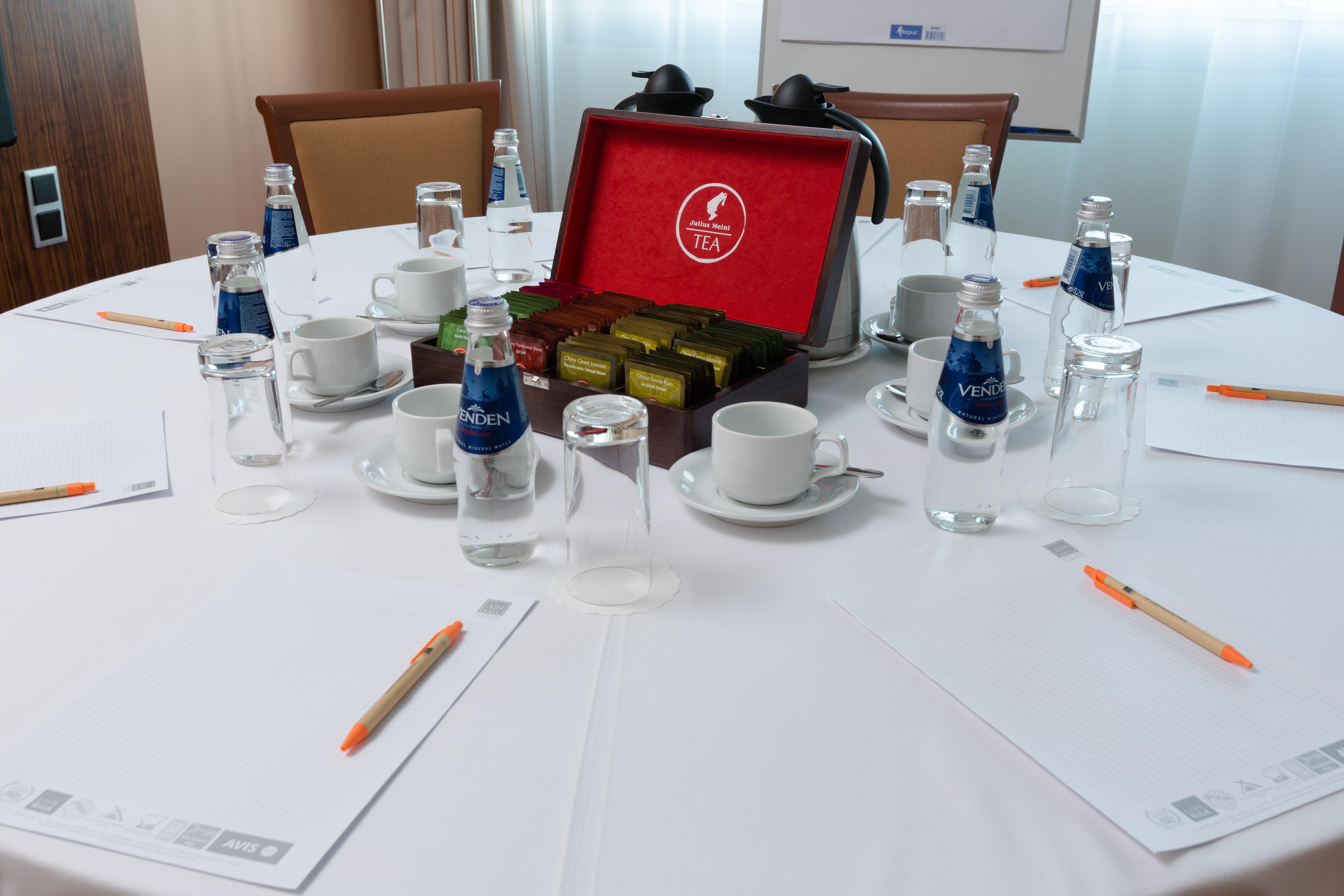 Avalon Hotel & Conferences Riga Bagian luar foto