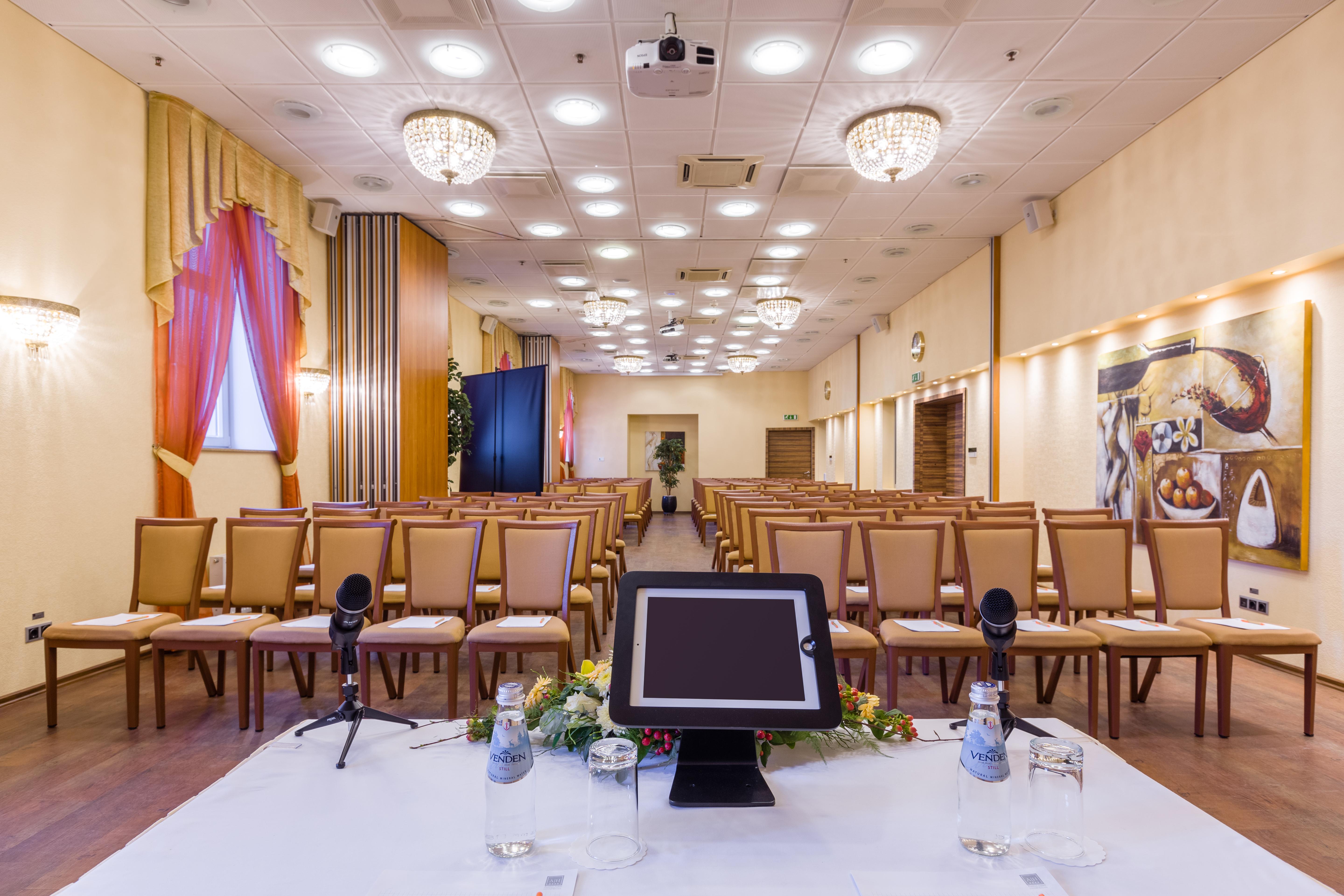 Avalon Hotel & Conferences Riga Bagian luar foto