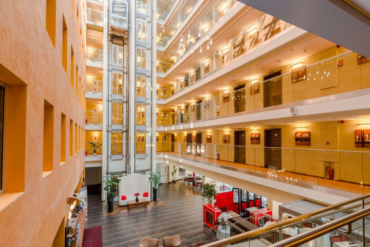 Avalon Hotel & Conferences Riga Bagian luar foto